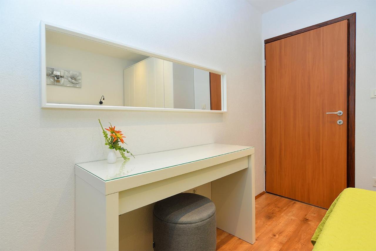 Apartment Snjezana 1064 روفينج المظهر الخارجي الصورة