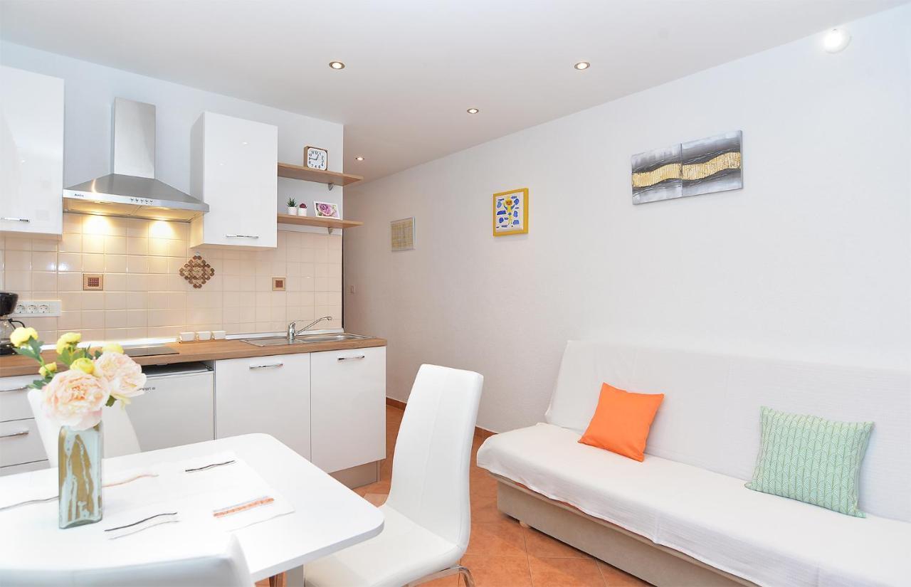 Apartment Snjezana 1064 روفينج المظهر الخارجي الصورة