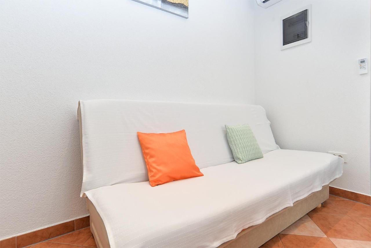 Apartment Snjezana 1064 روفينج المظهر الخارجي الصورة