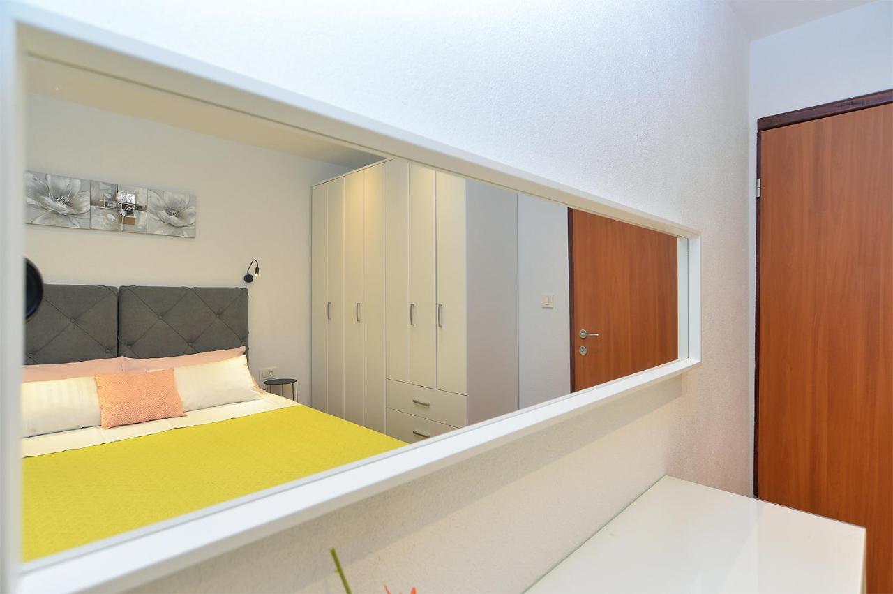 Apartment Snjezana 1064 روفينج المظهر الخارجي الصورة