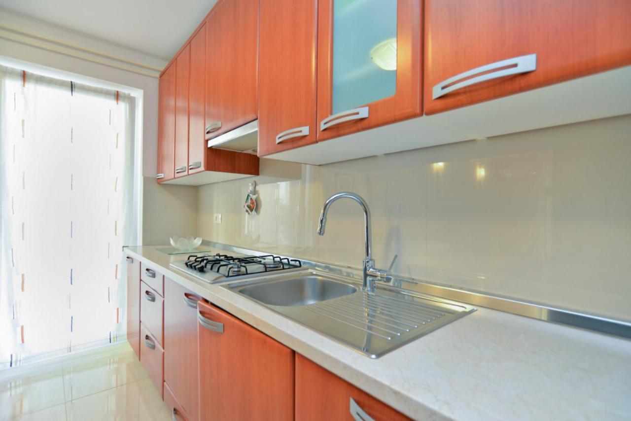 Apartment Snjezana 1064 روفينج المظهر الخارجي الصورة