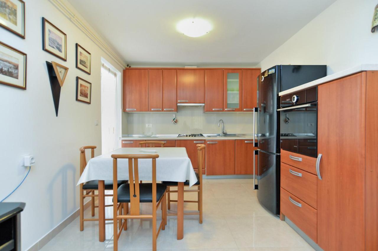 Apartment Snjezana 1064 روفينج المظهر الخارجي الصورة