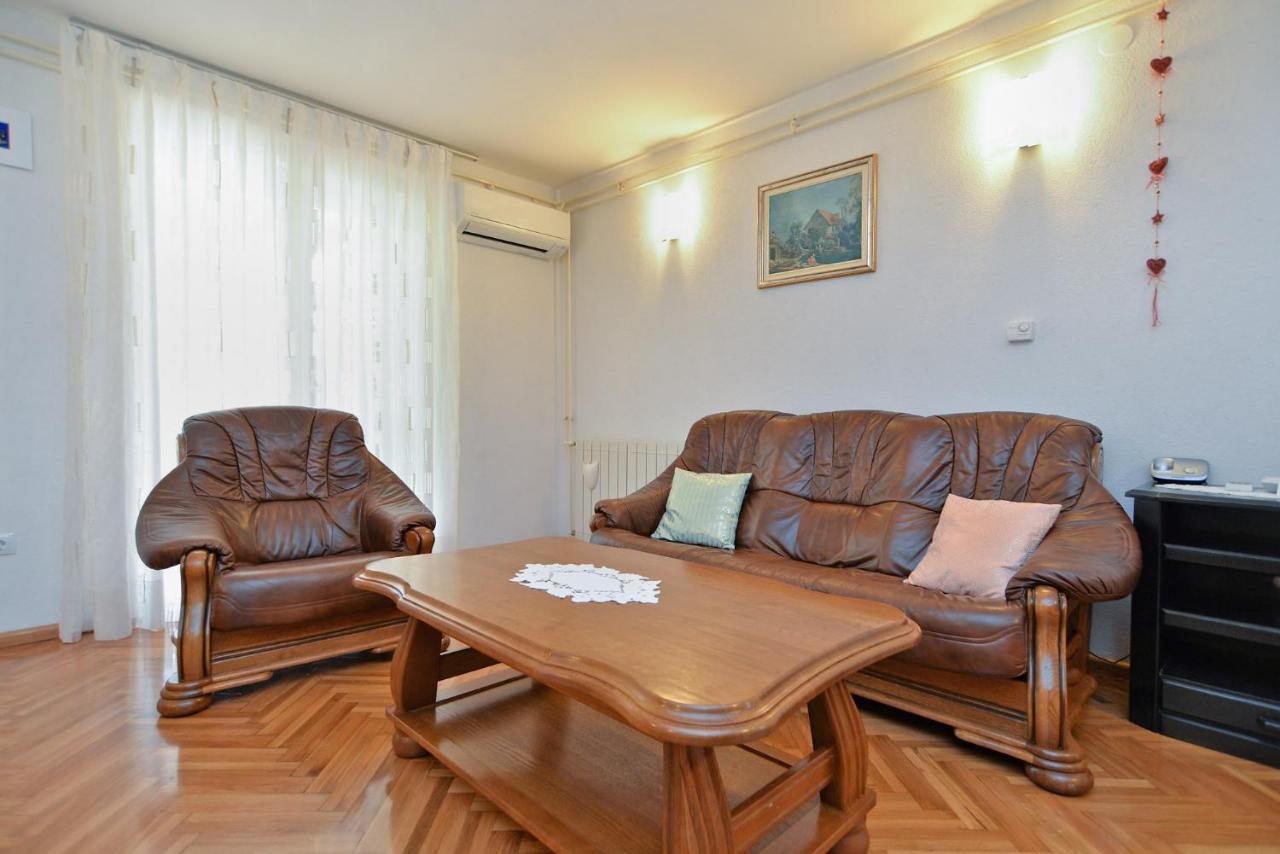 Apartment Snjezana 1064 روفينج المظهر الخارجي الصورة